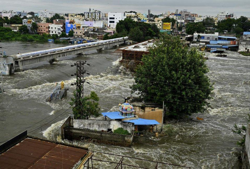 Floods Ruined 35 Lakh Acres Across Maharashtra. Your Support Can Revive Hope